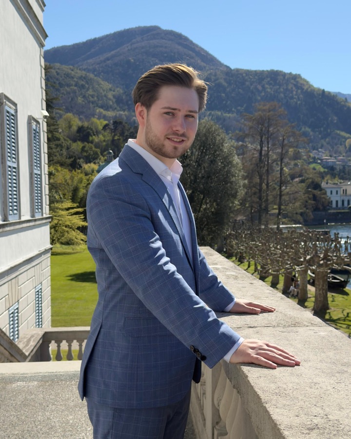 Dennis Schwer, Gründer von Smart Money Hour